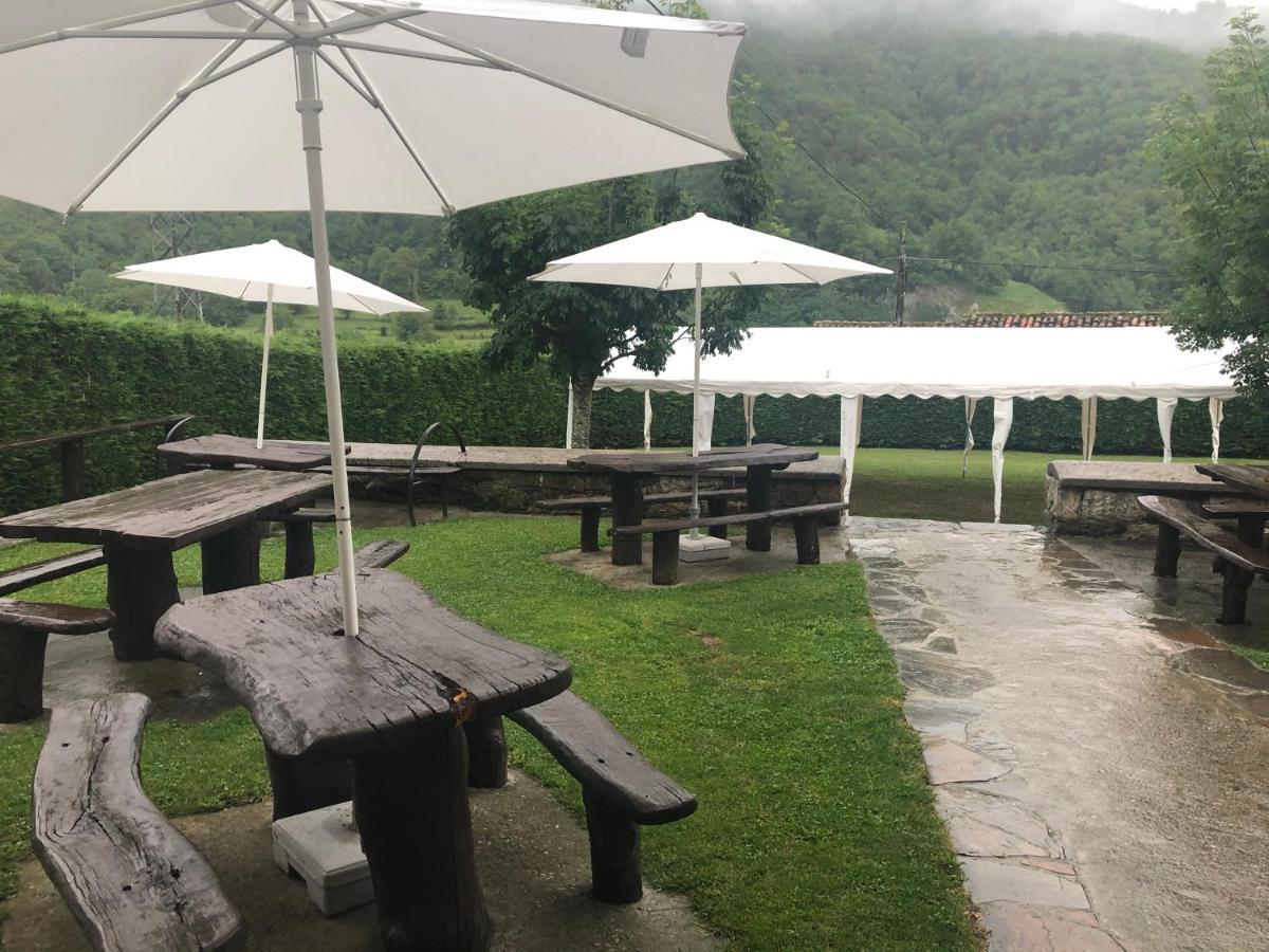 Hotel Restaurante La Carasca Orle ภายนอก รูปภาพ