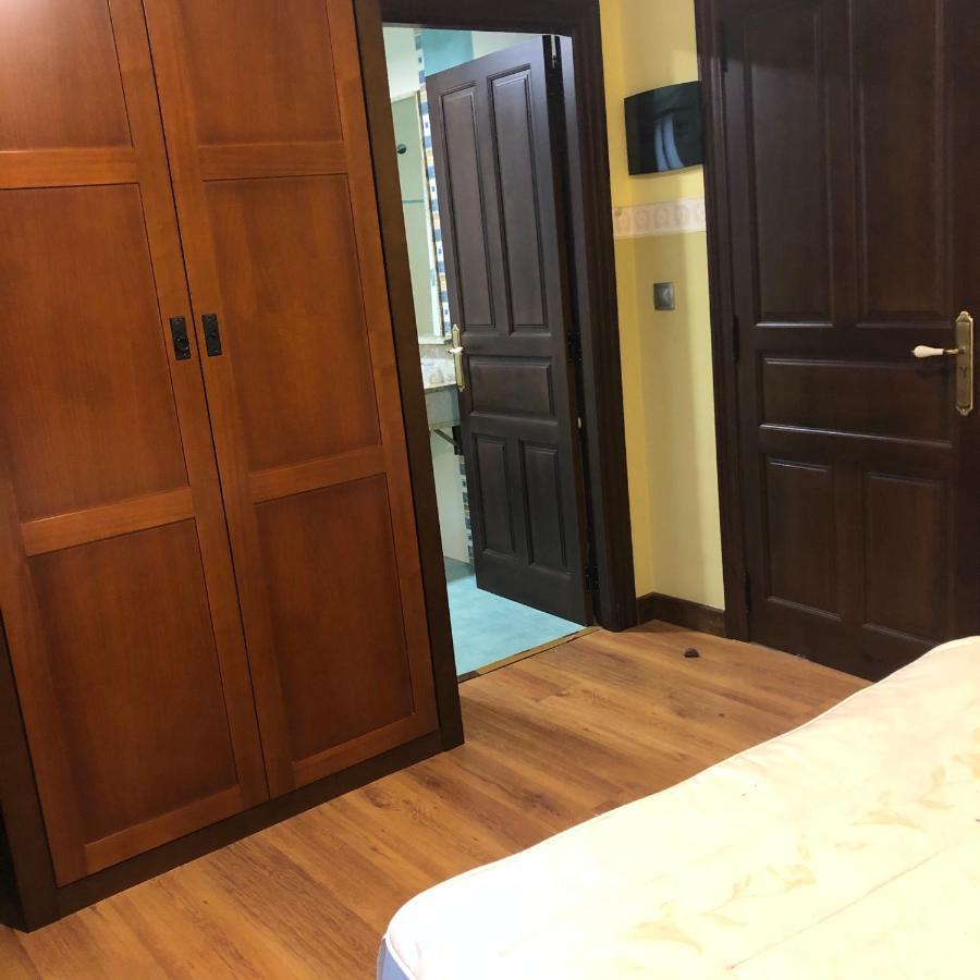 Hotel Restaurante La Carasca Orle ภายนอก รูปภาพ